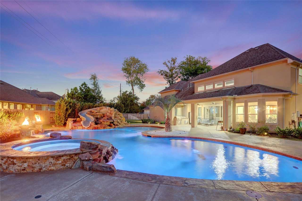 14 Pravia Path Dr - Photo 2 of 50