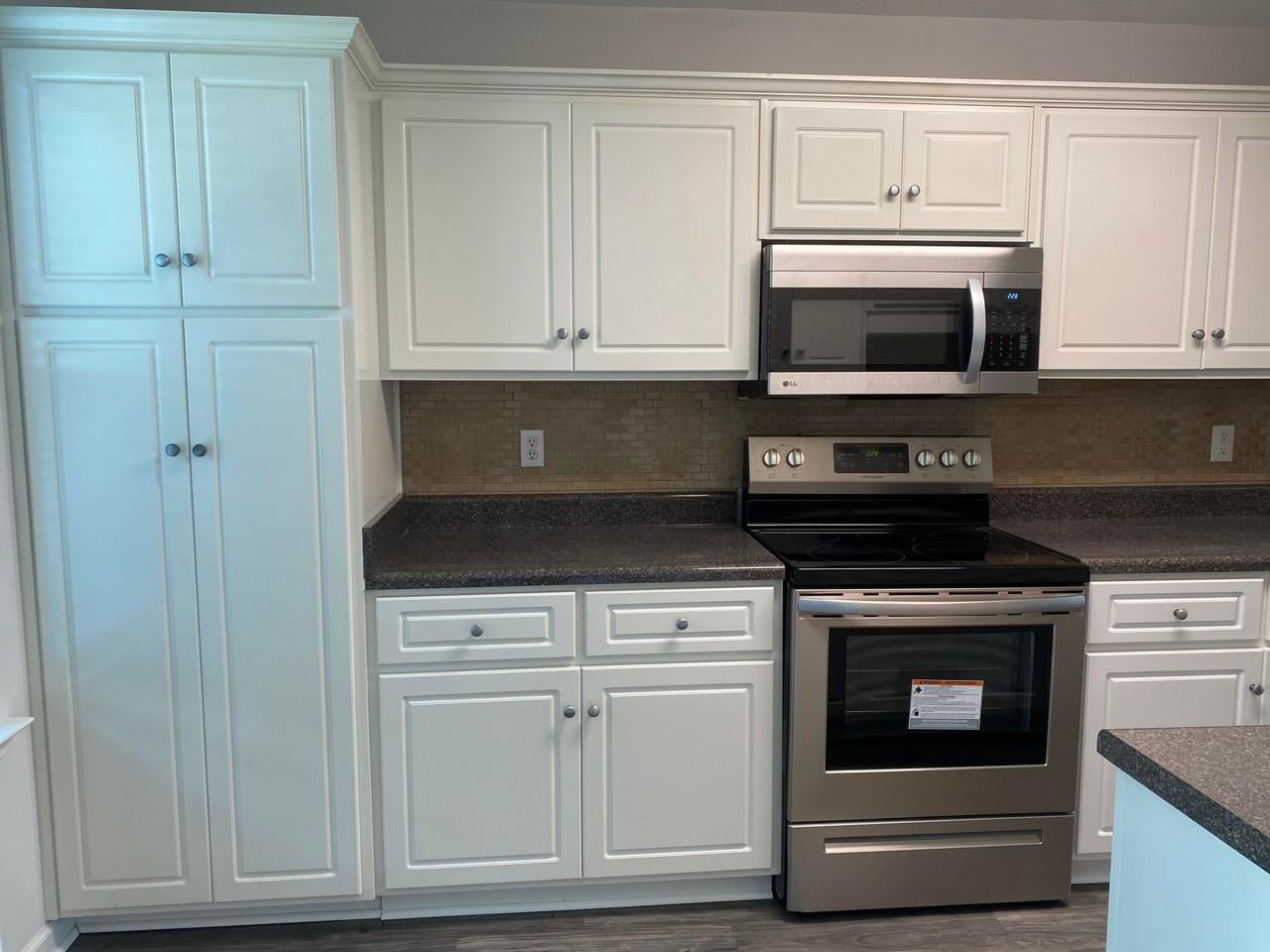 127 Photinia Dr - Photo 3 of 21