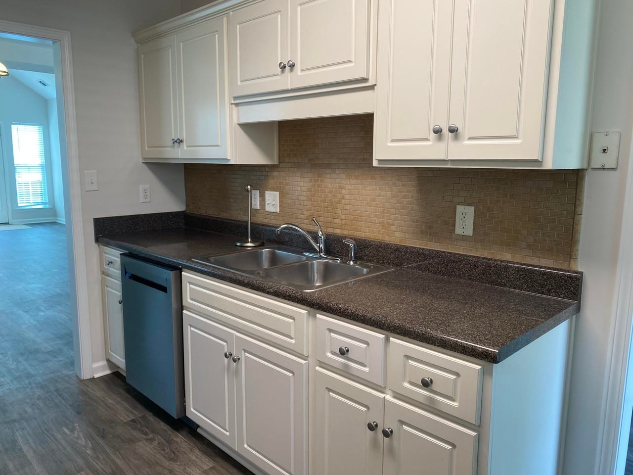 127 Photinia Dr - Photo 5 of 21