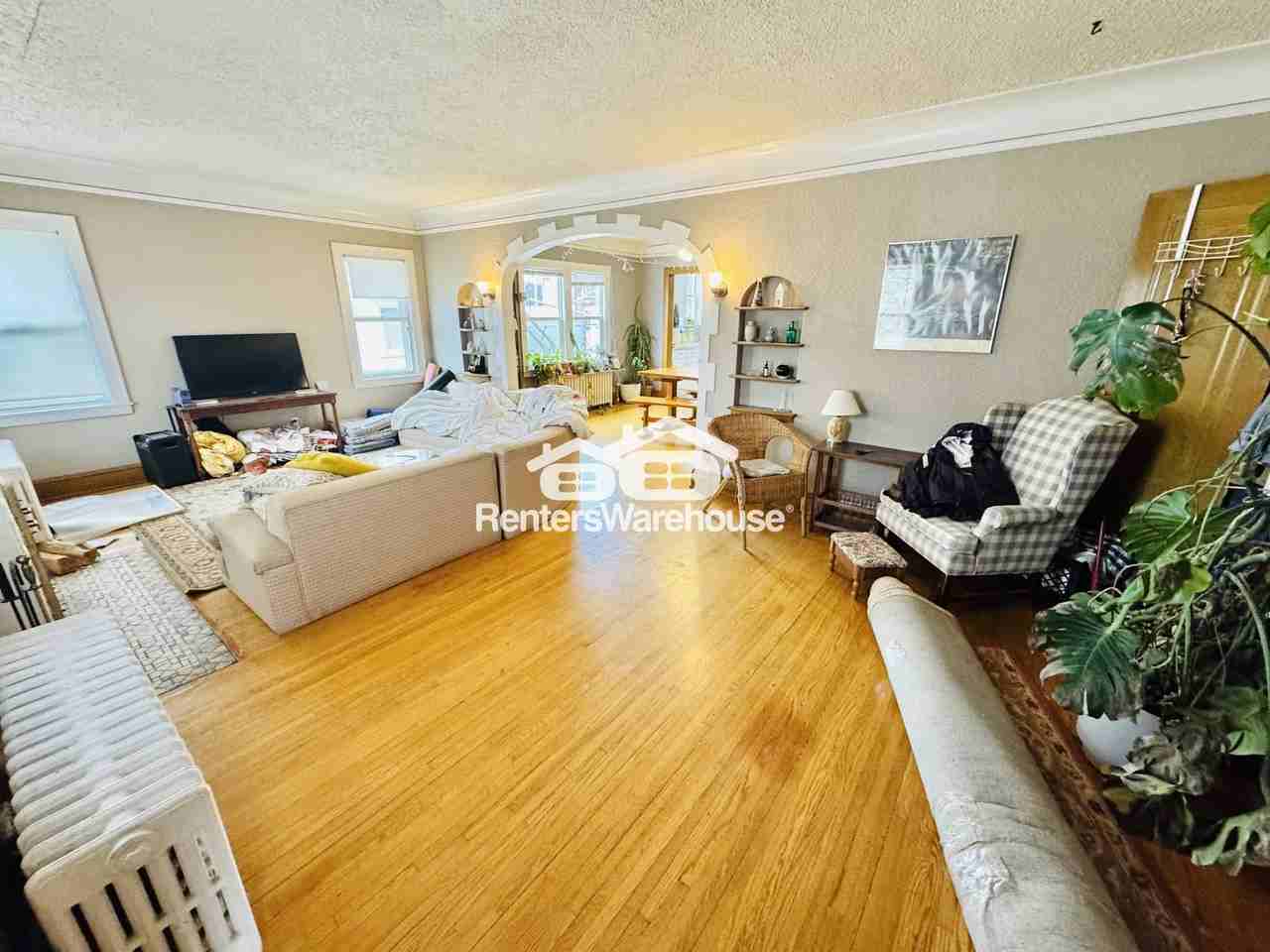 3504 Bryant Ave S - Photo 3 of 19