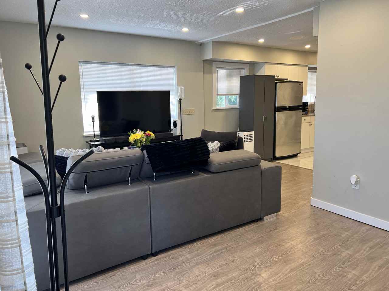 9716 156 Street - Photo 3 of 12