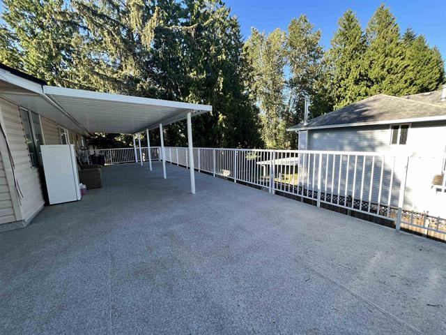 9716 156 Street - Photo 5 of 12