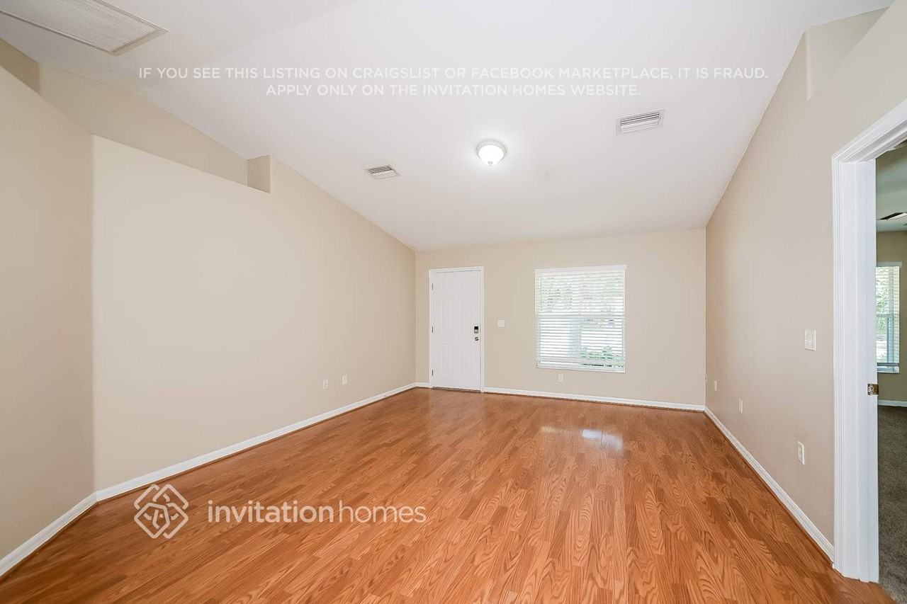 2803 95th St E - Photo 3 of 17