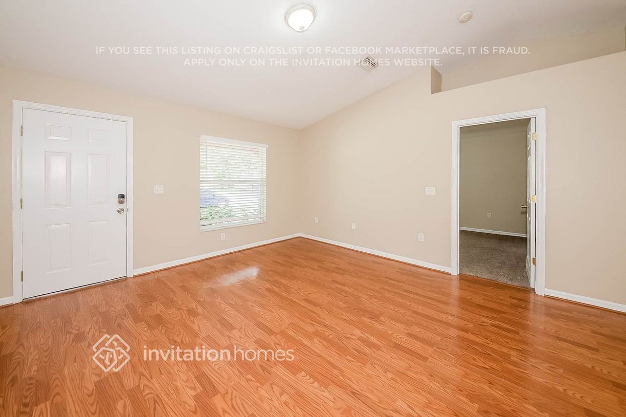 2803 95th St E - Photo 4 of 17