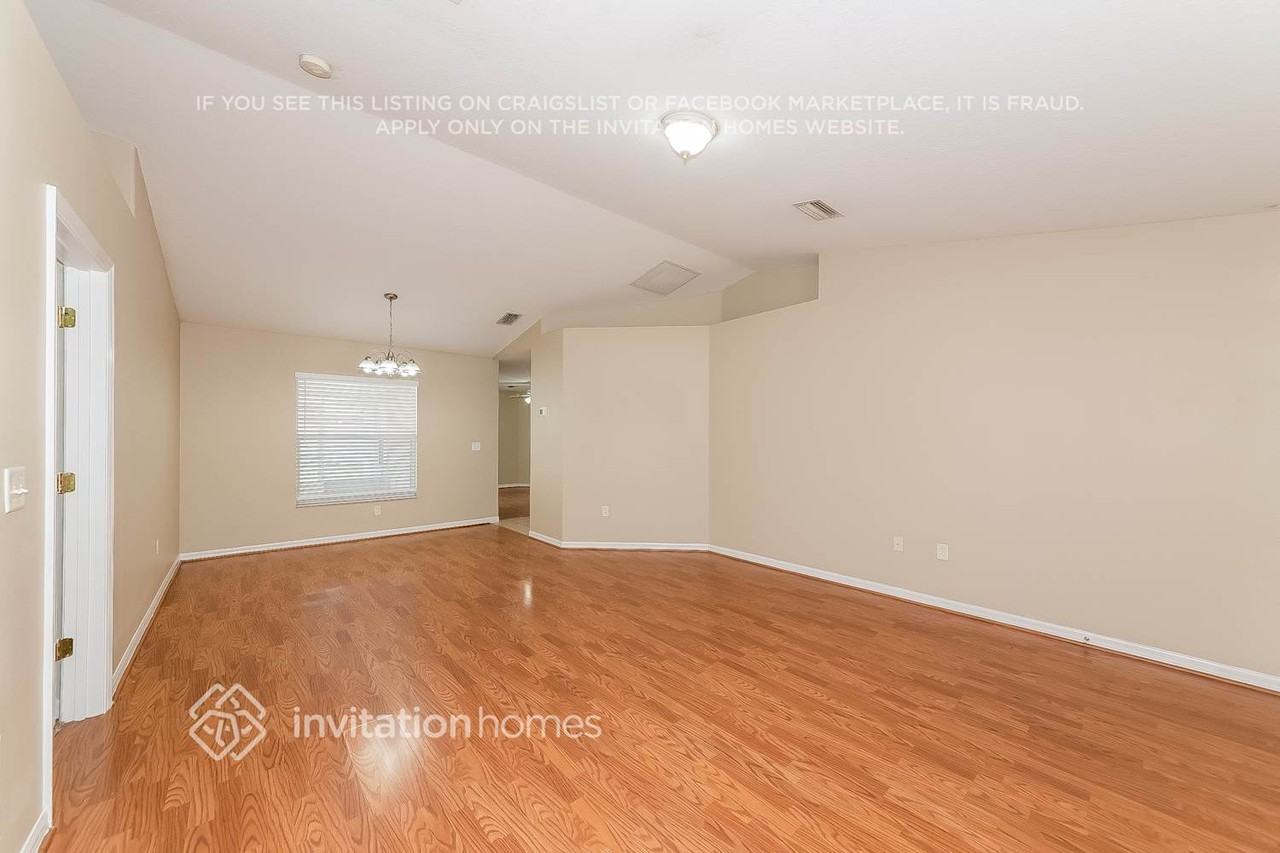 2803 95th St E - Photo 5 of 17