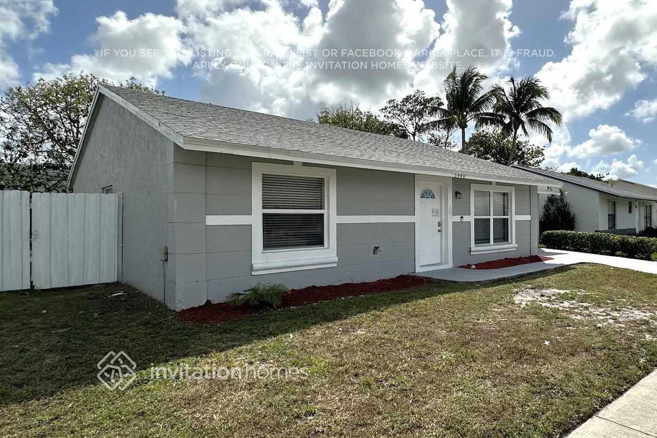 5940 Dewitt Pl - Photo 2 of 16