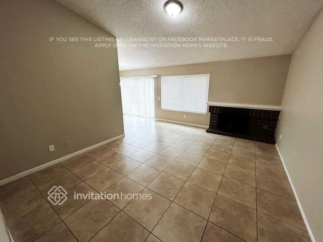 1280 Lorraine Pl - Photo 2 of 12