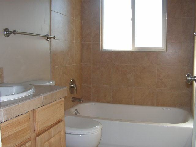 650 Reno Rental Finders - 650 Monroe Street #7 - Photo 5 of 8