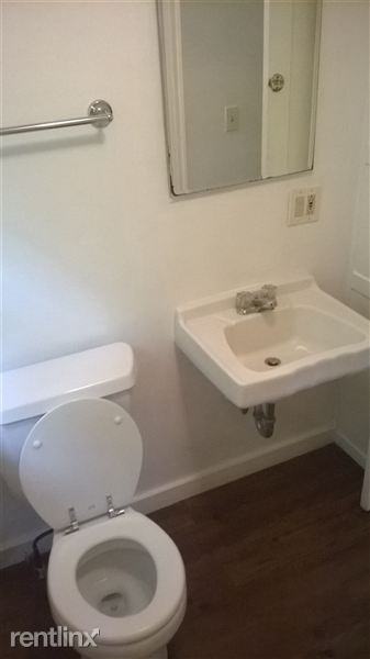 10 King Ln - Photo 2 of 10