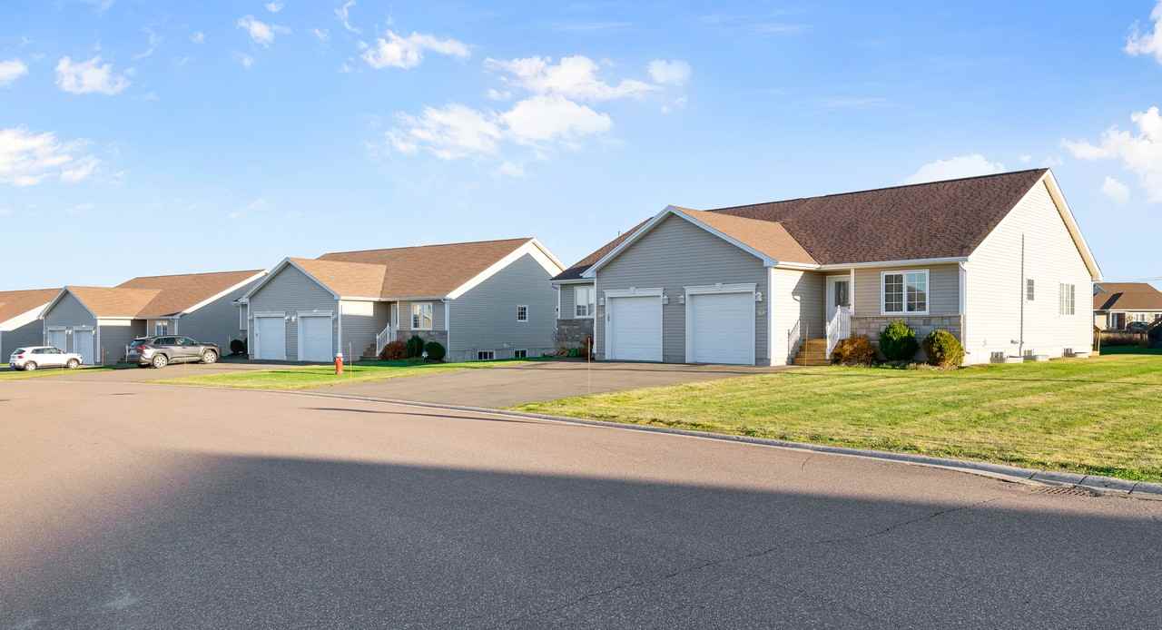 Hillsdale Townhouses - Photo 2 of 13