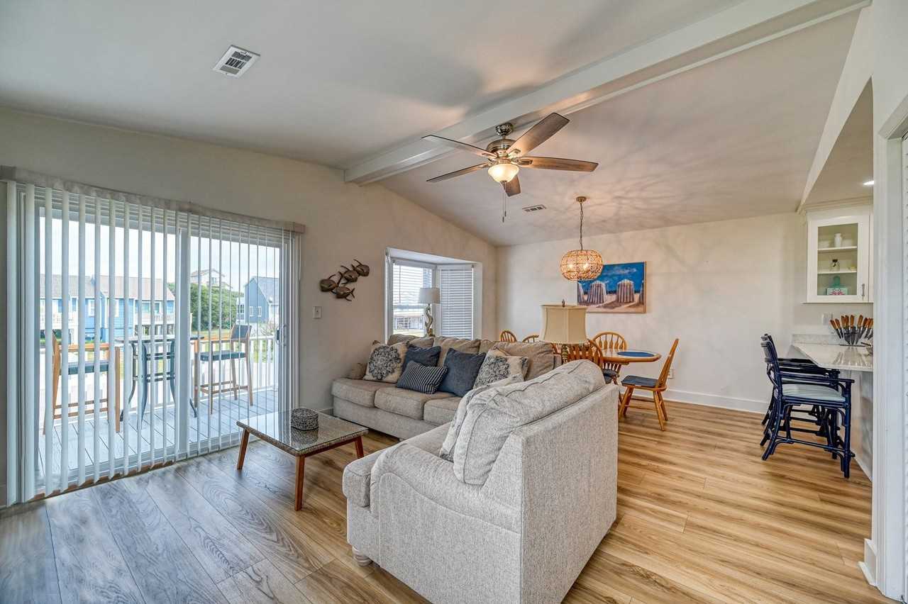 231 Port Drive - Photo 3 of 27