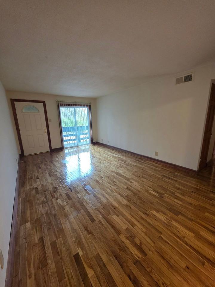 Pine Meadows - Photo 4 of 31