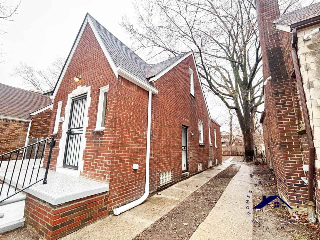 5980 Lenox Street - Photo 2 of 37