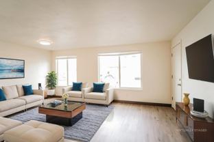 2 BEDROOM 1 BATHROOM MULTI - Photo 1 of 1