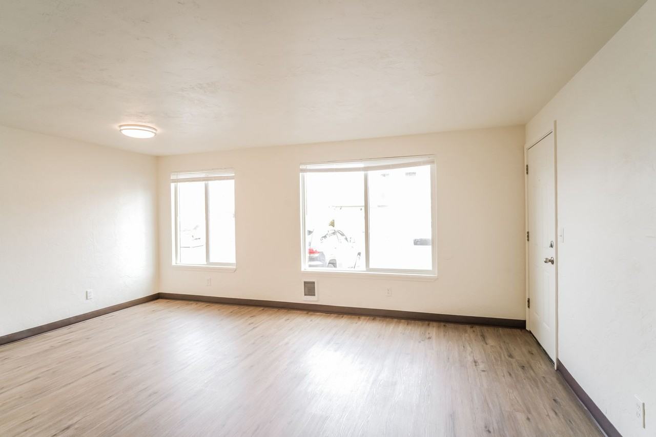 2 BEDROOM 1 BATHROOM MULTI - Photo 6 of 50