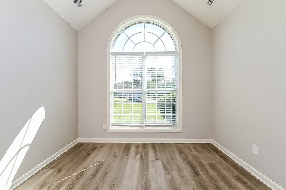 5567 Katherine Village Dr - Photo 3 of 16