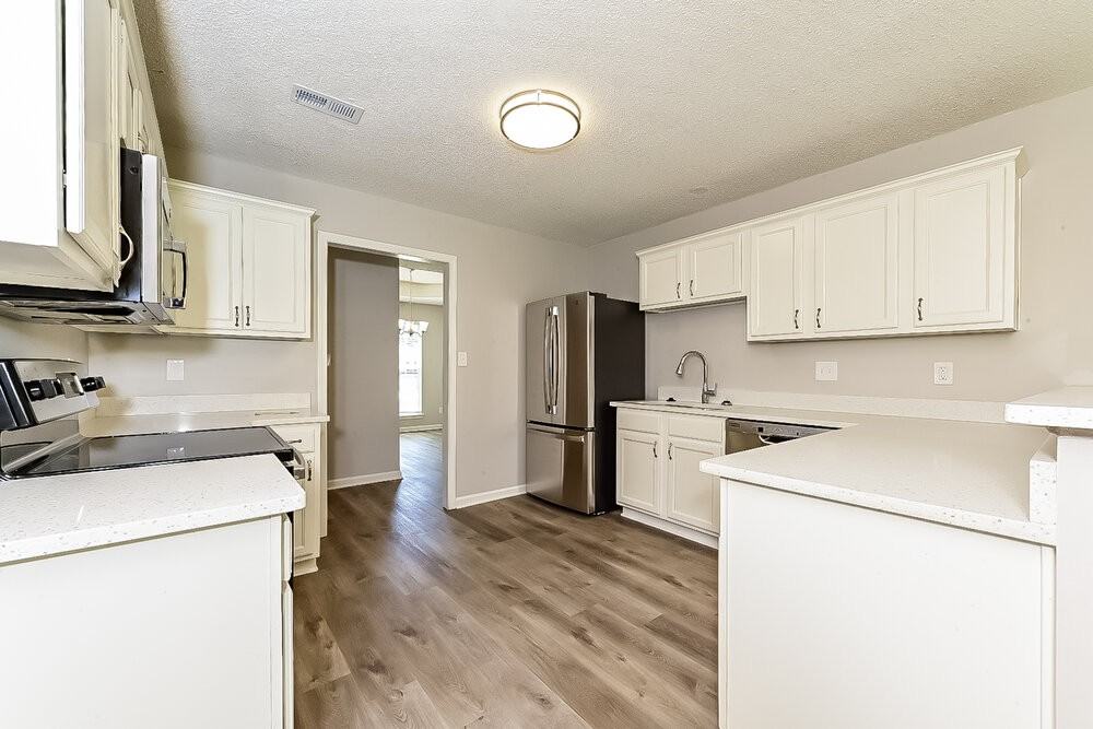 5567 Katherine Village Dr - Photo 6 of 16