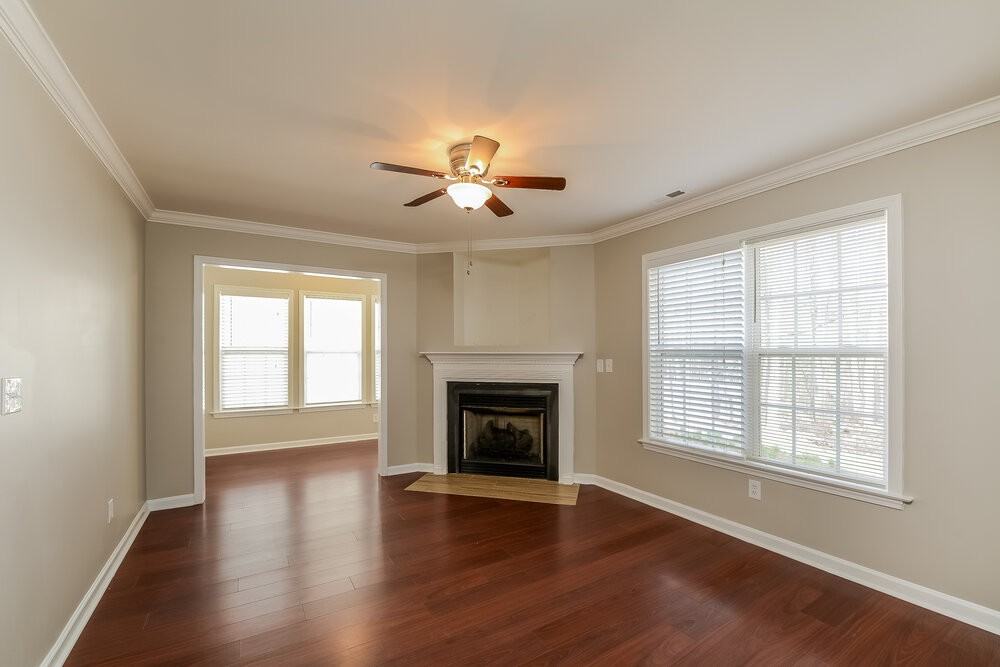 1913 Lees Chapel Rd - Photo 4 of 19