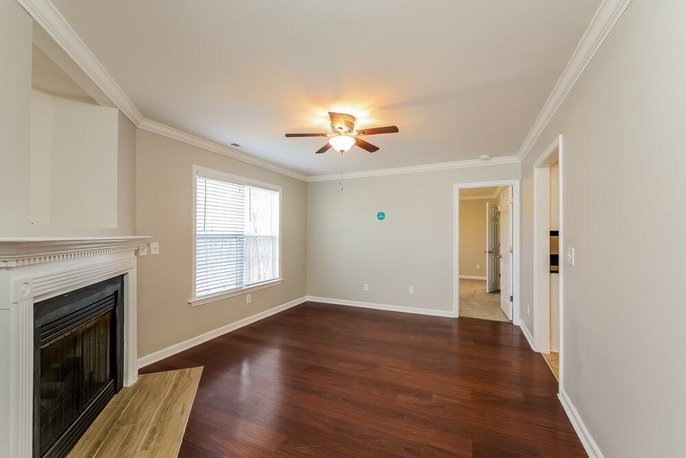 1913 Lees Chapel Rd - Photo 5 of 19