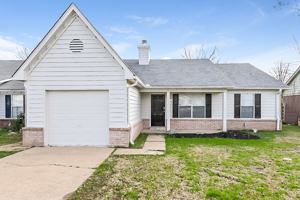 featured image of 7038 Hampton Dr