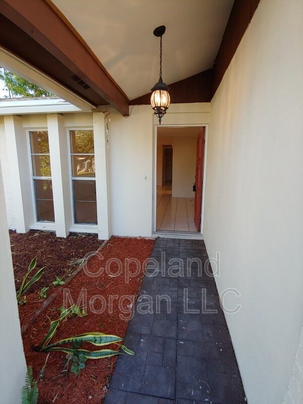 8362 Somerset Dr - Photo 3 of 26