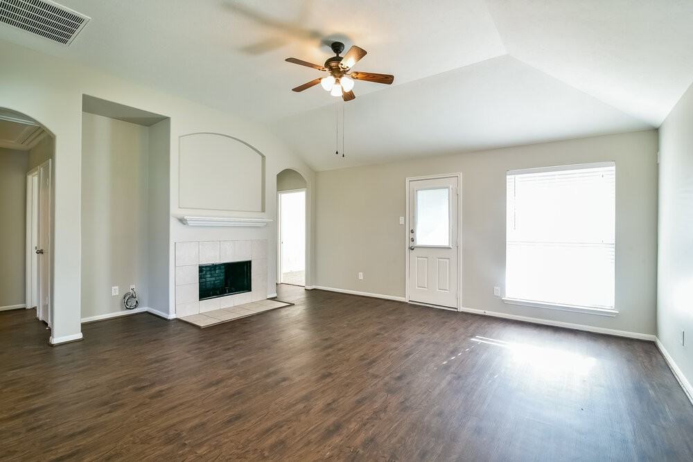 12002 Green Butte Ct - Photo 3 of 15