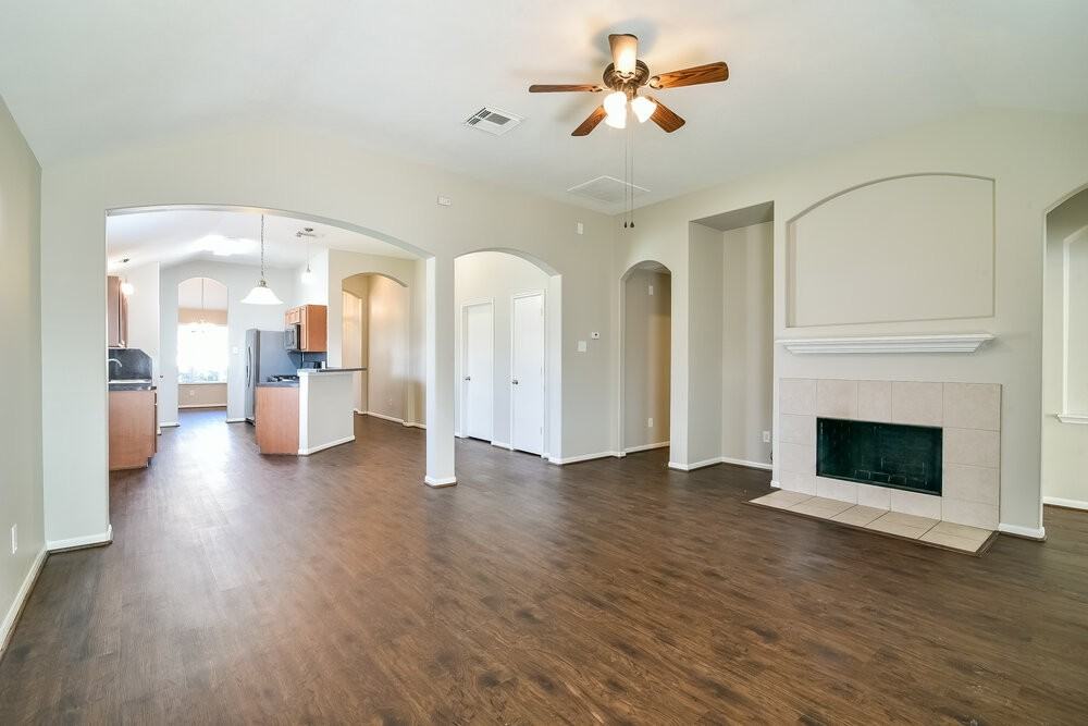 12002 Green Butte Ct - Photo 4 of 15