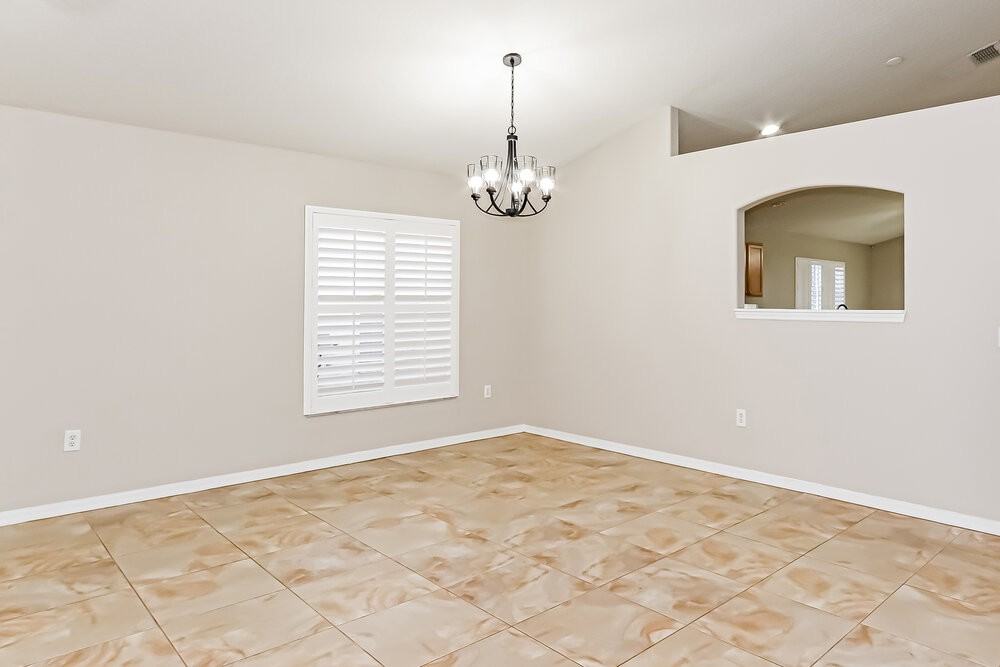 14643 Lady Victoria Blvd - Photo 5 of 16