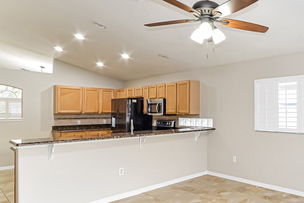 14643 Lady Victoria Blvd - Photo 7 of 16