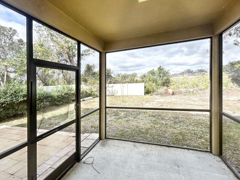 1111 Canyon Oaks Dr - Photo 2 of 32