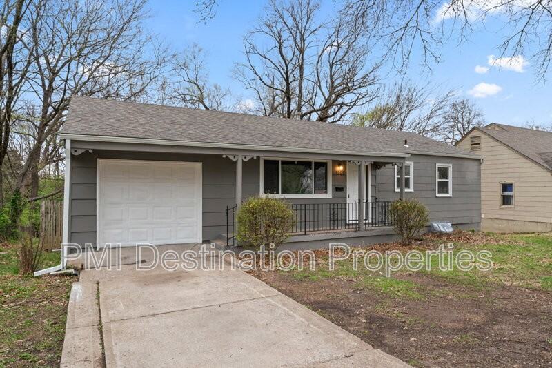 7200 E 85th Ter - Photo 2 of 41