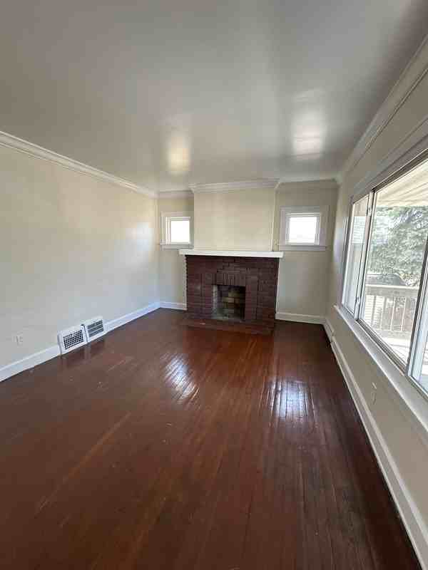 3177 W 50th St - Photo 2 of 11