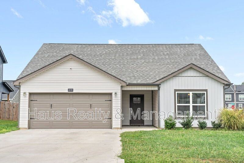 219 Clark Rd - Photo 2 of 33