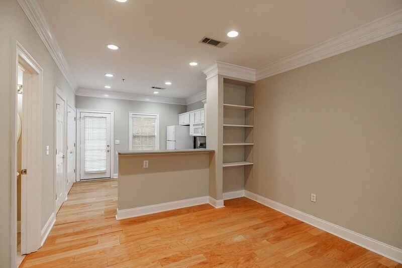 101 Wood Lake Dr #309 - Photo 5 of 23