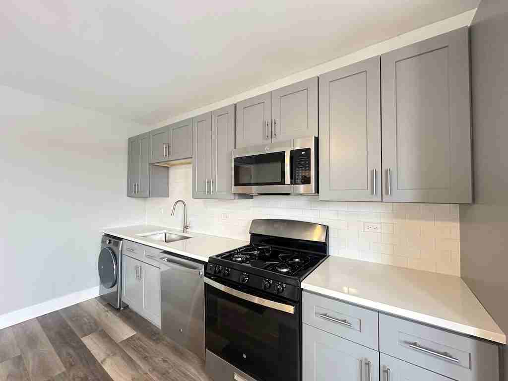 373 Hazel Ave #8C - Photo 4 of 21