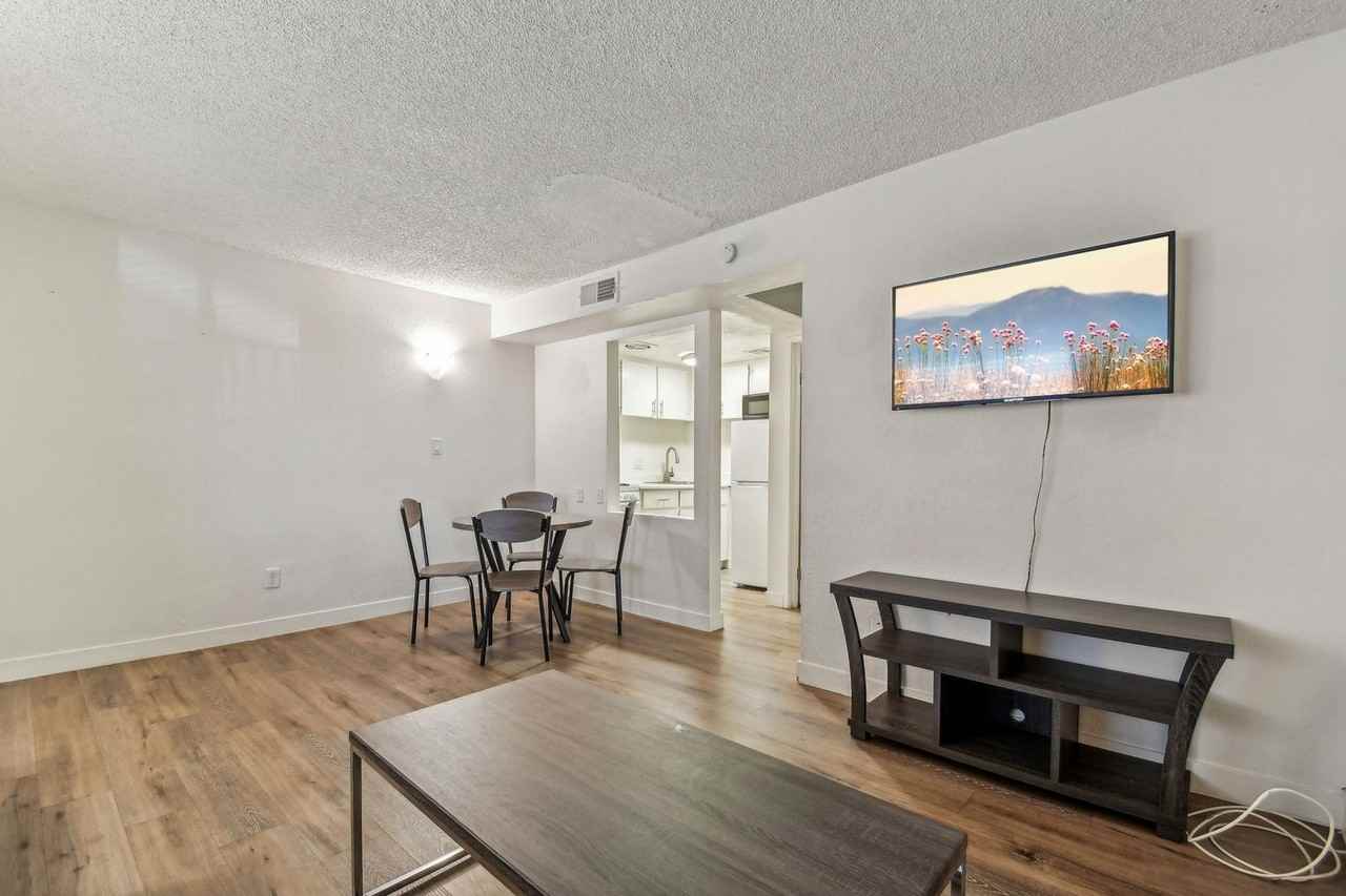 Venture on Colter - Photo 5 of 50