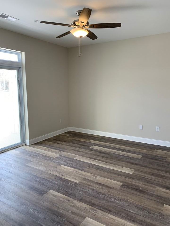 One Dutchess Luxury Waterfront 1, 2, & 3 Bedroom Apartments homes - Photo 6 of 50