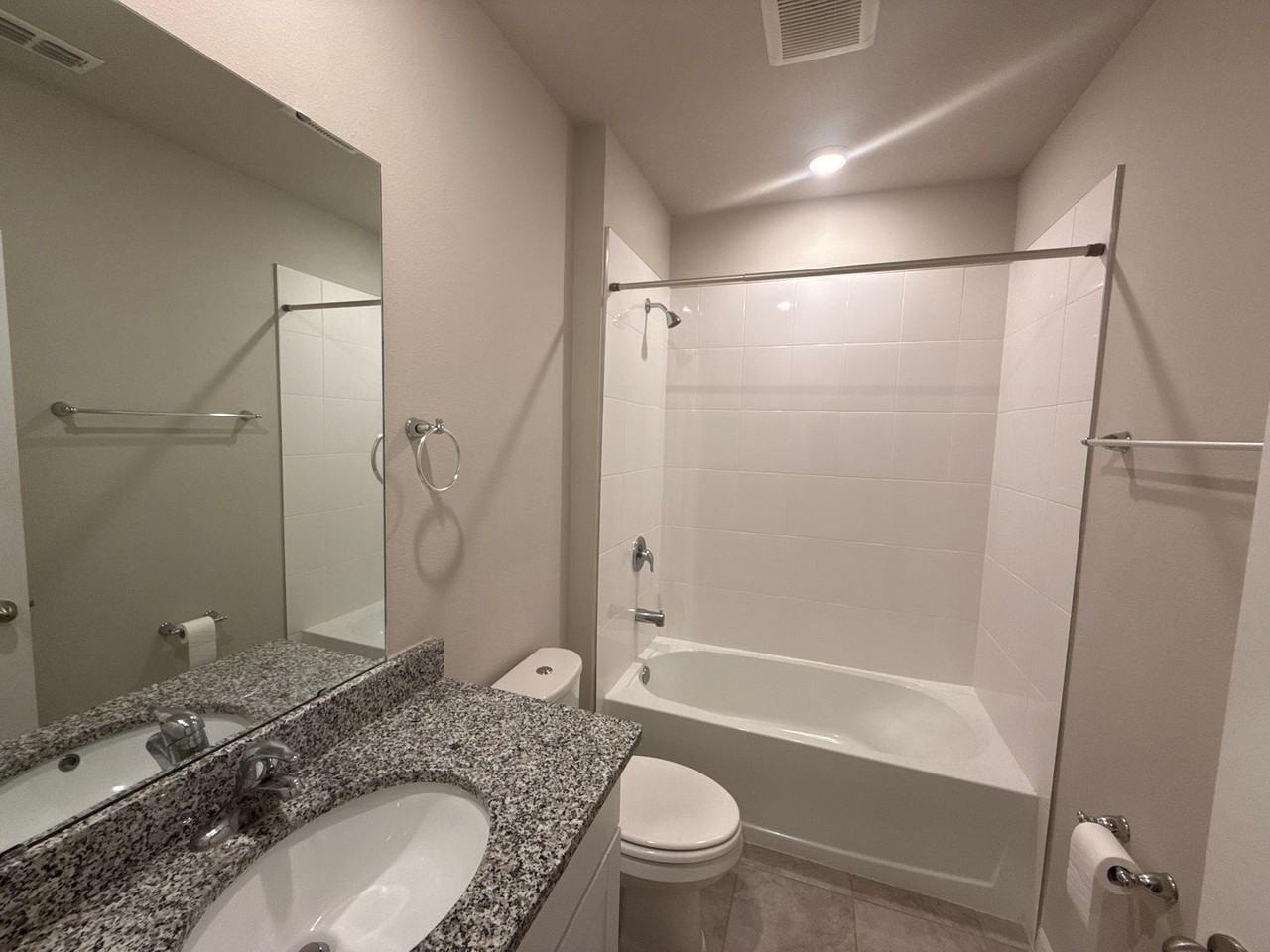 372 Guadlupe St - Photo 5 of 21