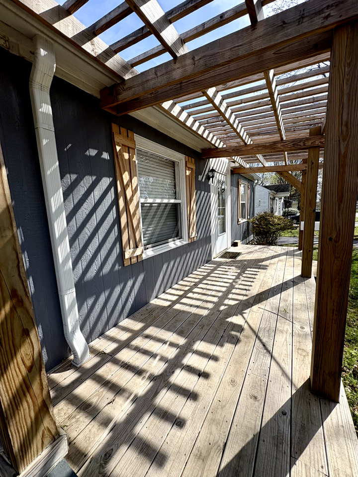 316 Fairview Dr - Photo 3 of 23