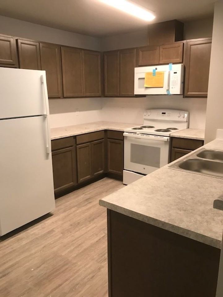 Silverado Apartments - Photo 2 of 43