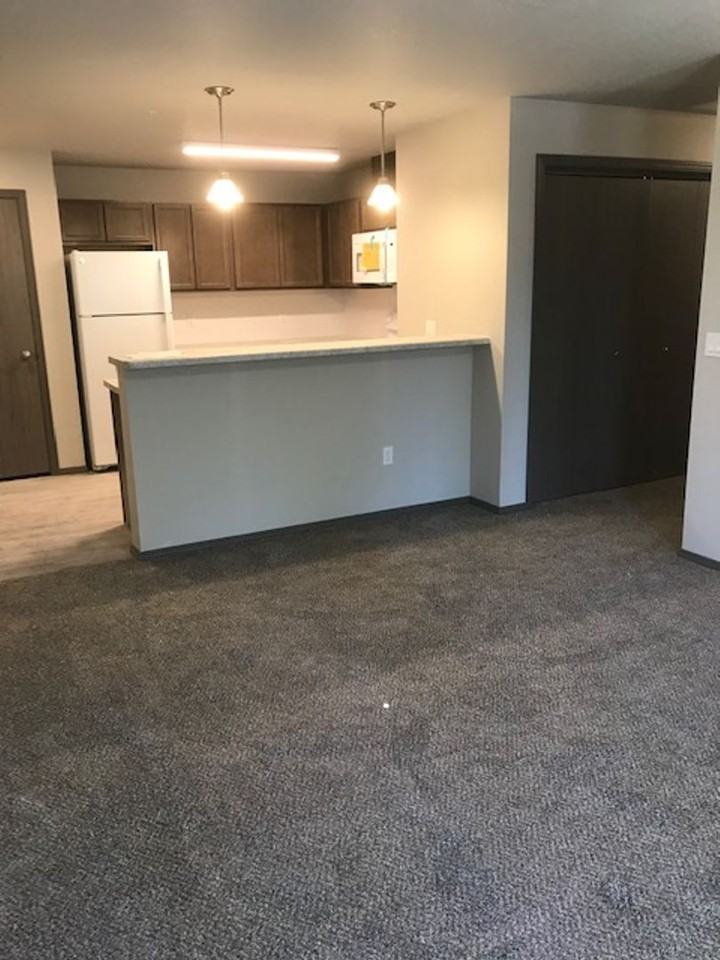 Silverado Apartments - Photo 5 of 12
