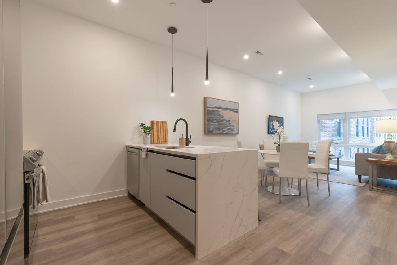 The Columbia - Photo 6 of 50