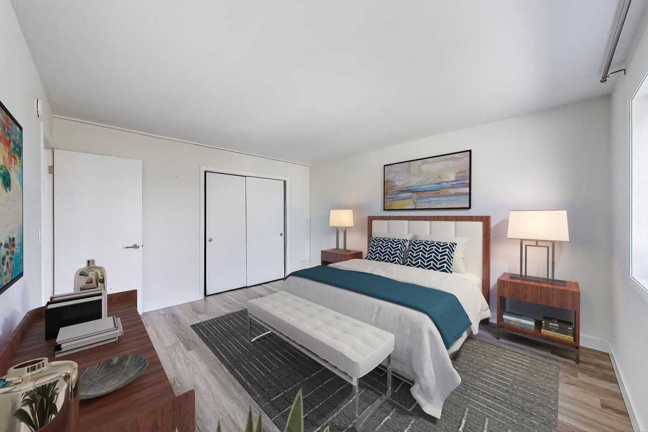 600 600 S York 3D - Photo 7 of 20