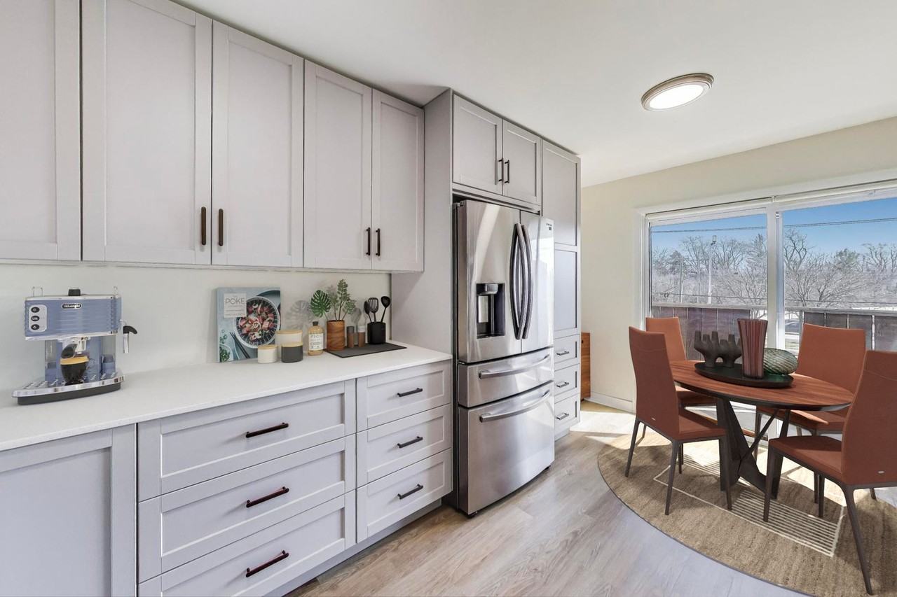 600 600 S York 3D - Photo 5 of 20