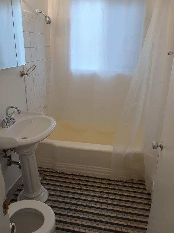 1933-43 Hickory Road - Photo 7 of 8