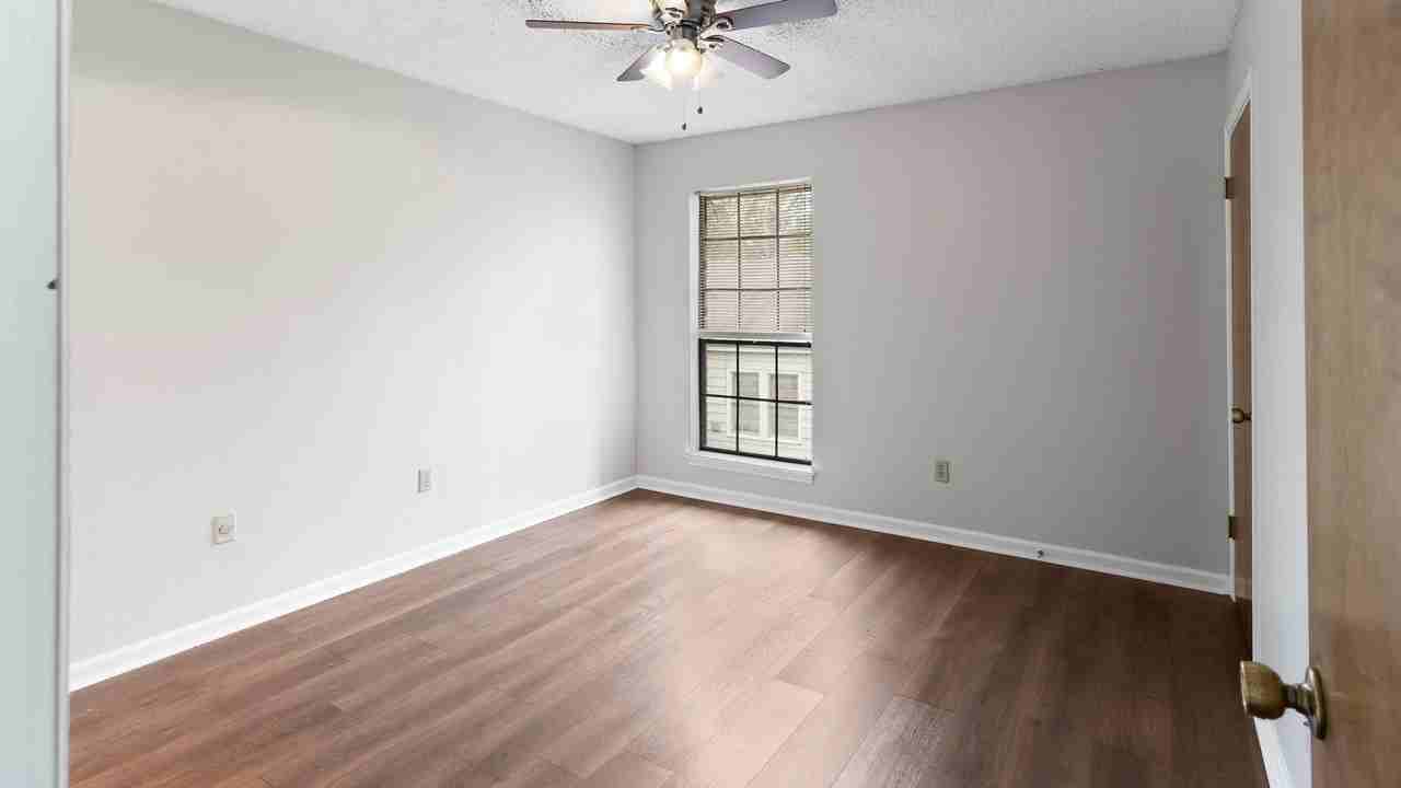 3711 Cole Dr - Photo 4 of 10