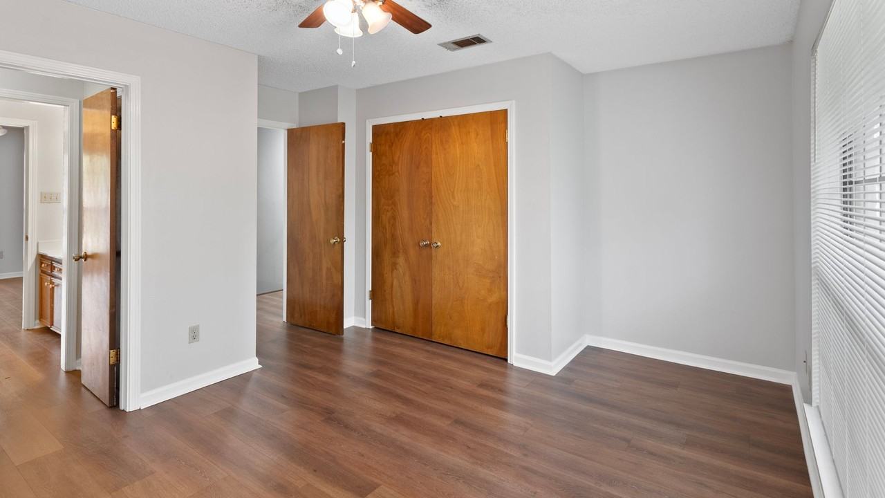 3711 Cole Dr - Photo 5 of 10