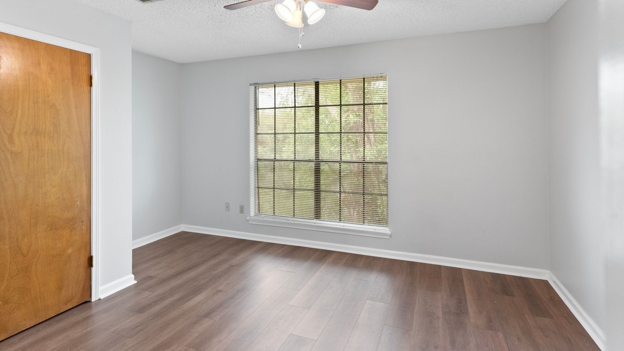 3711 Cole Dr - Photo 6 of 10