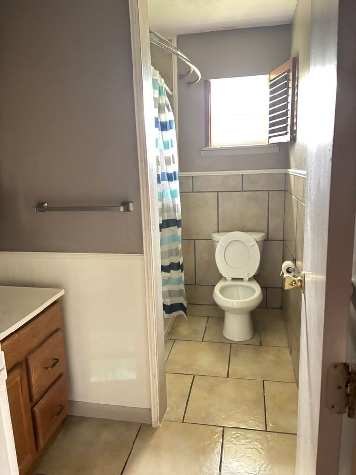 615 E Cleveland St - Photo 4 of 6