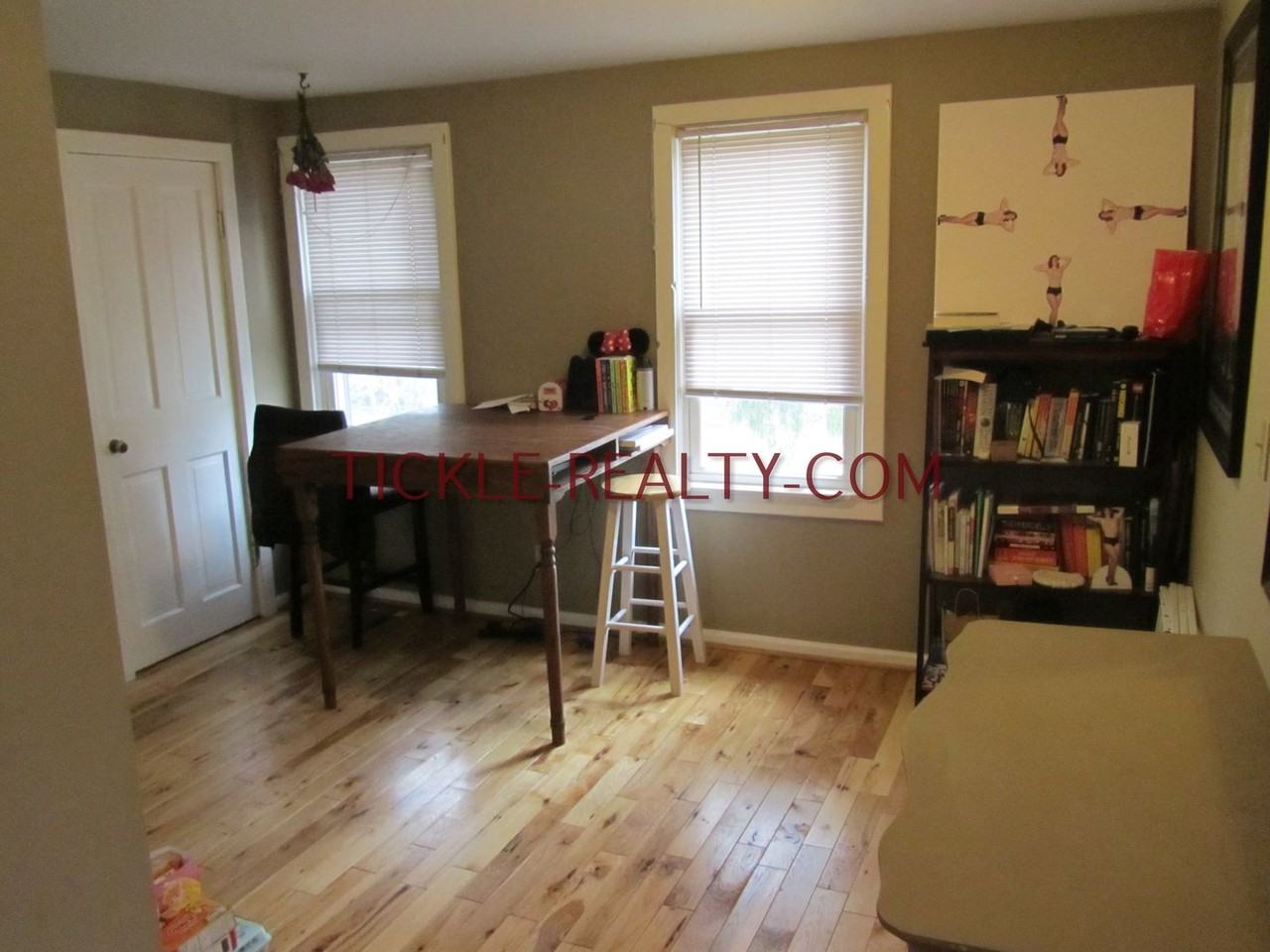 839 Meigs St - Photo 4 of 16